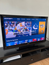 53” SHARP Aquos TV