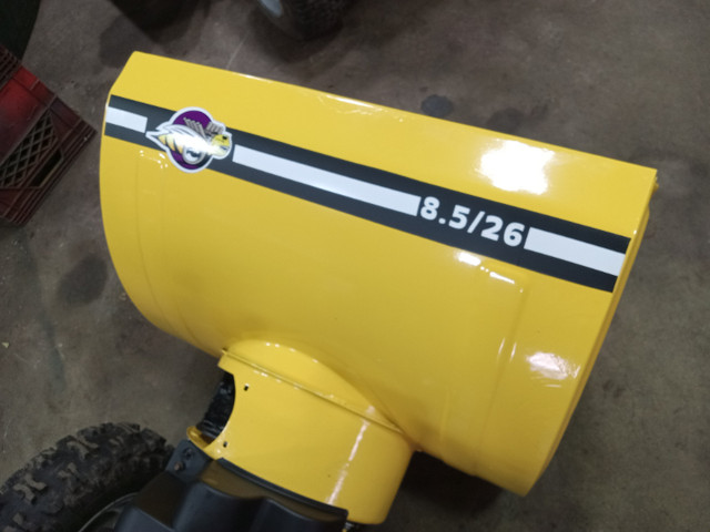 REDUCED/ Snowblower / Rumble Bee Edition. Off season price. in Snowblowers in Sault Ste. Marie - Image 2