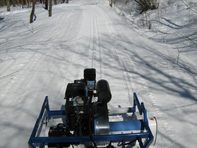dameuse Surfaceuse skifondtiller  Vtt Motoneige Tracteur gratte dans Véhicules tout-terrain (VTT)  à Ville de Montréal - Image 3