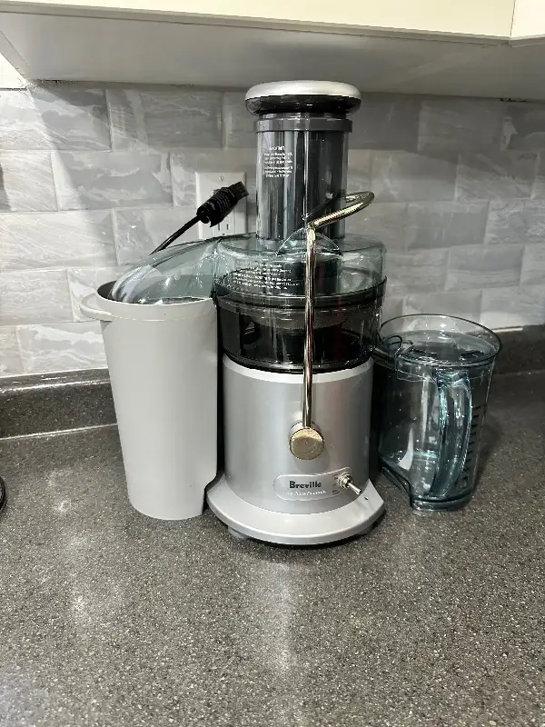 Breville Juice Fountain Plus Juicer in Processors, Blenders & Juicers in Windsor Region - Image 2