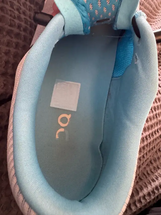 OC running shoes in Men's Shoes in Oakville / Halton Region - Image 5