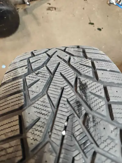 Hardly used (2 seasons) with low kms No damages to tires Never been curbed No patches or plugs Alway...