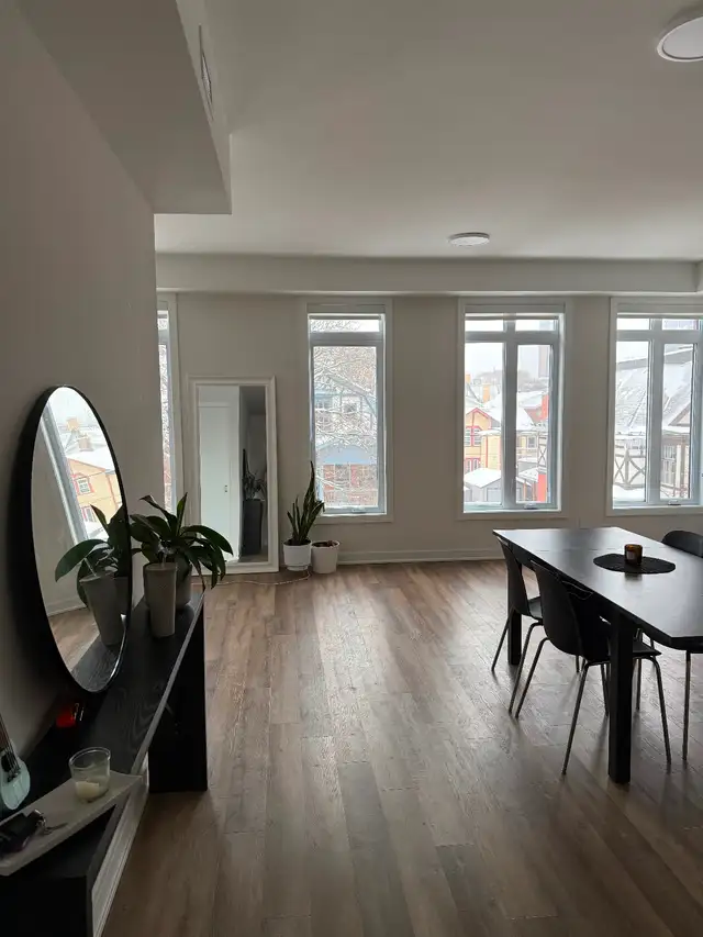 Bedroom for sublet in a 4 bed 2 bath apartment from May to Aug in Short Term Rentals in Ottawa - Image 6