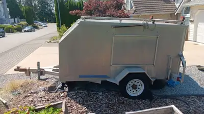 Express Trailers Aluminum Trailer Manufacturing Since 1992 Express Custom manufactures durable, vers...