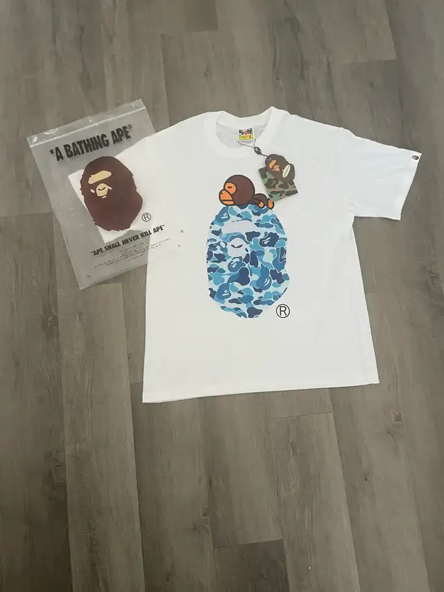 *authentic* blue baby Milo Bape tee with white size medium
