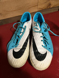 Nike indoor hypervenom phelon III futsol IC soccer size 13 $150