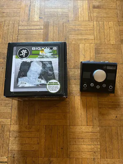 Mackie DJ Controller, 2x2 (Big KNOB Passive), View more