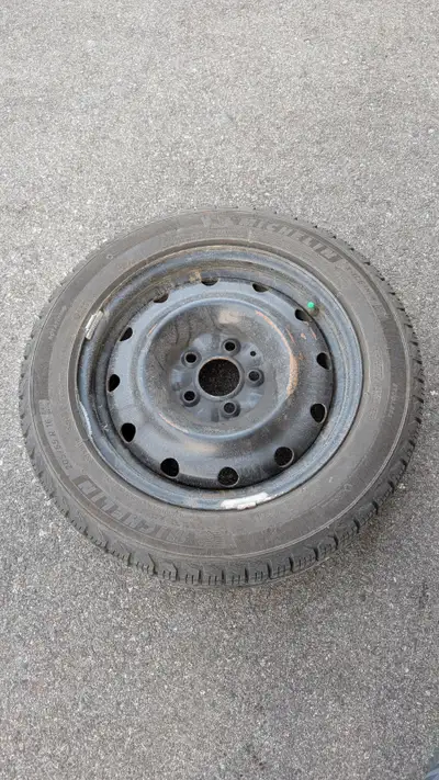Michelin X-Ice snow tires. Perfect for Hyundai Elantra. Set of 4 tires on steel rims DOT 0821 Tread...
