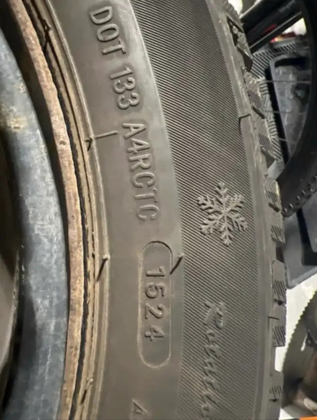 VW Passat 4 Winter tires on Steel rims. 215/55/R16 in Tires & Rims in Markham / York Region - Image 7
