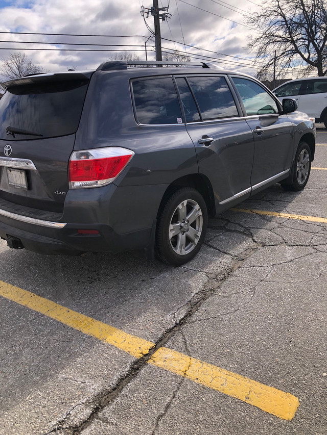 Toyota Highlander  in Cars & Trucks in Mississauga / Peel Region - Image 4