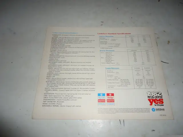 1982 CHRYSLER CORDOBA DEALER SALES BROCHURE. CAN MAIL in Arts & Collectibles in Barrie - Image 6