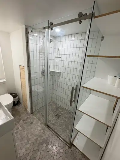 Looking for a bright and comfortable place to call home? This spacious 2-bedroom apartment in beauti...