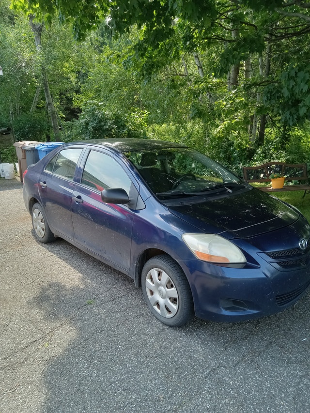 Toyota Yaris sedan 2008 (Vendu)