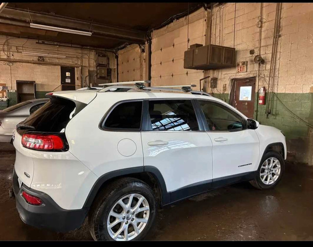 2015 Jeep Cherokee in Cars & Trucks in Cambridge - Image 4
