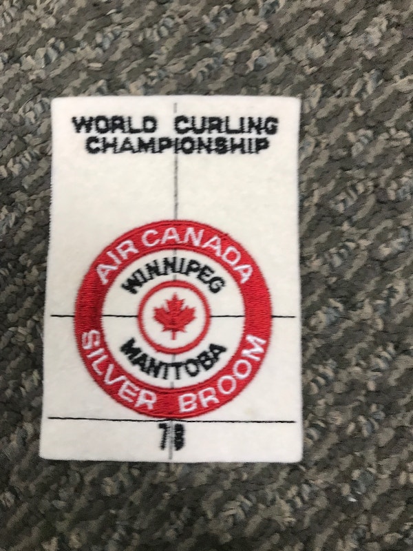 1978 AIR CANADA SILVER BROOM PATCH WINNIPEG WORLD CURLING Arts
