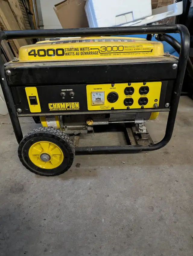 GENERATOR. in Power Tools in Hamilton - Image 3