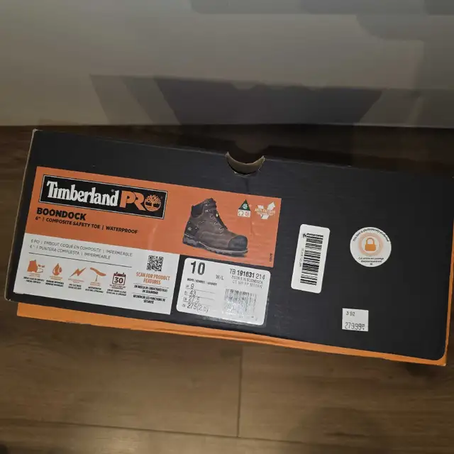 Timberland Work Boots Boondock in Men's Shoes in Oakville / Halton Region - Image 2