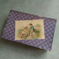 VINTAGE VALENTINE PURPLE CARDBOARD BOX