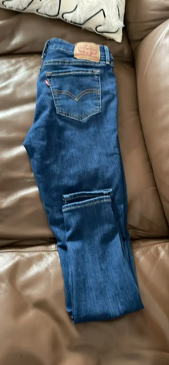 Levi jeans size 28 women’s  in Women's - Bottoms in London - Image 3