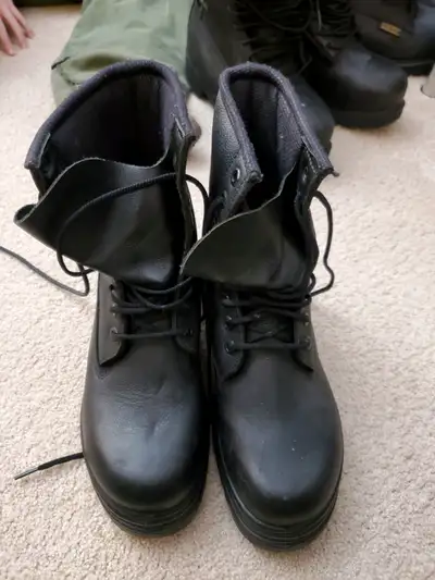 Combat safety csa boots.  Size 7.5 / 8 men's , View more