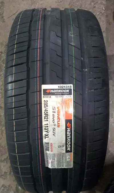 // P 285 / 45 R 21 FITS: Audi Q8, SQ8, BMW Alpina XB7, X7, Mercedes-Benz G63 AMG, Bentley Bentayga....