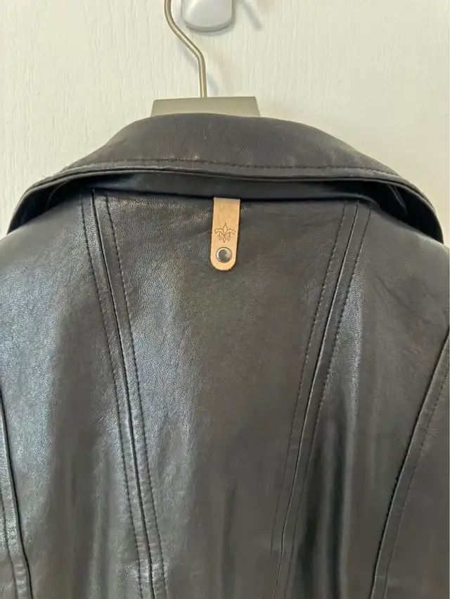 Mackage X Aritzia Black Lambskin Leather Jacket Small in Women's - Tops & Outerwear in Laval / North Shore - Image 4