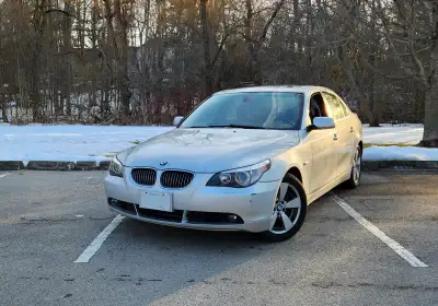 Private sale, no lowballers. Car is driven daily until sold. Very well taken care of BMW 525ix Secon...