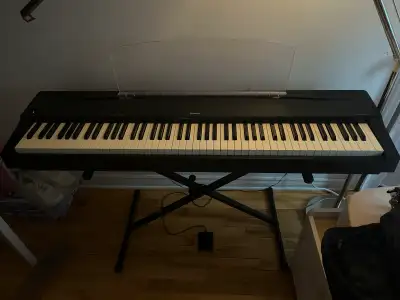 piano Yamaha , View more