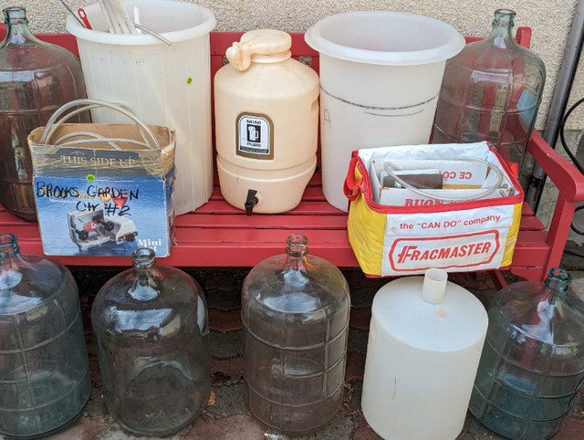 Home Beer and Wine Making Equipment in Other in Medicine Hat - Image 4