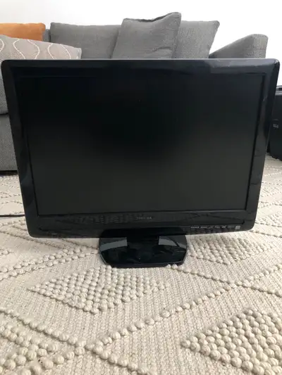 Toshiba 22” LCD TV/DVD Combo AV Inputs Gaming TV, View more