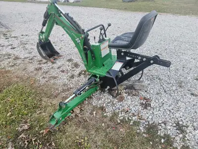 Made by Woods Equipment in the USA, so parts are easily available. 3pt Woods BH6000 backhoe that dig...