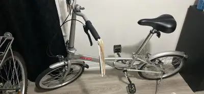 Excellent shape, like new Chain no rust, tires great, brakes great Bell and streamers