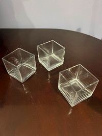 Small Cubic Beta Bowls