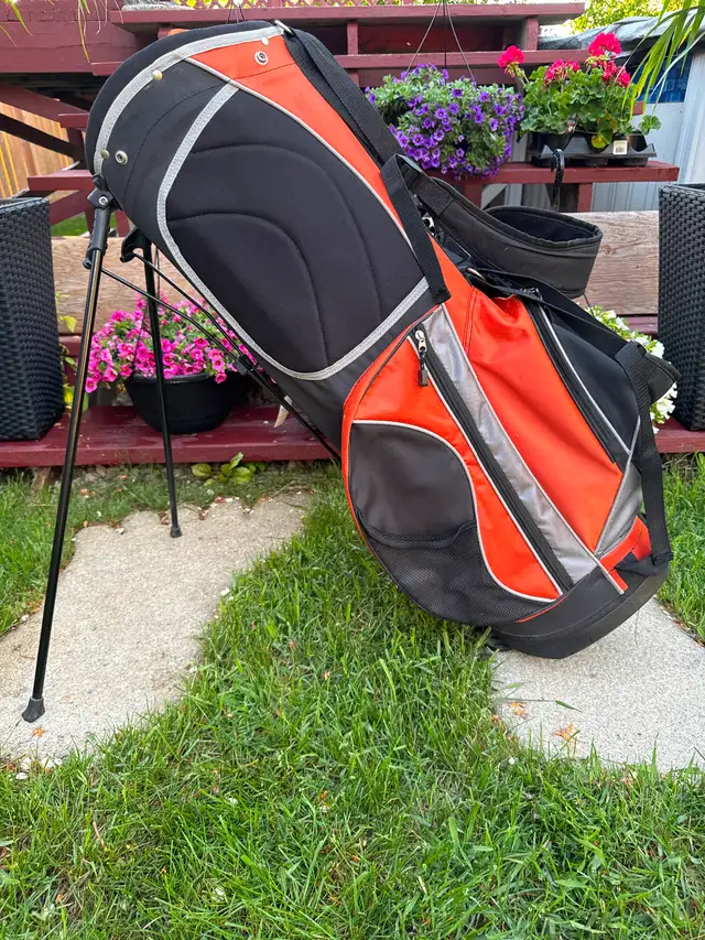 TNT Golf Stand Bag in Golf in Winnipeg - Image 7