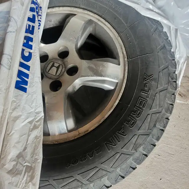 Honda  Tires 235 70 R16 in Tires & Rims in Oakville / Halton Region - Image 5