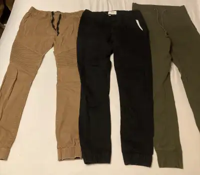 3 pairs of men’s pants, size medium (approx 32x32), all in great condition. $25 for all.