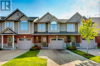 Welcome to this stunning London condo, a perfect blend of comfort and style! This well-maintained un...