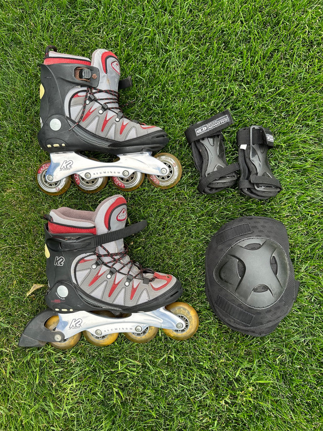 Rollerblades with Knee & Wrist Guards - Size 7.5 in Skates & Blades in Edmonton