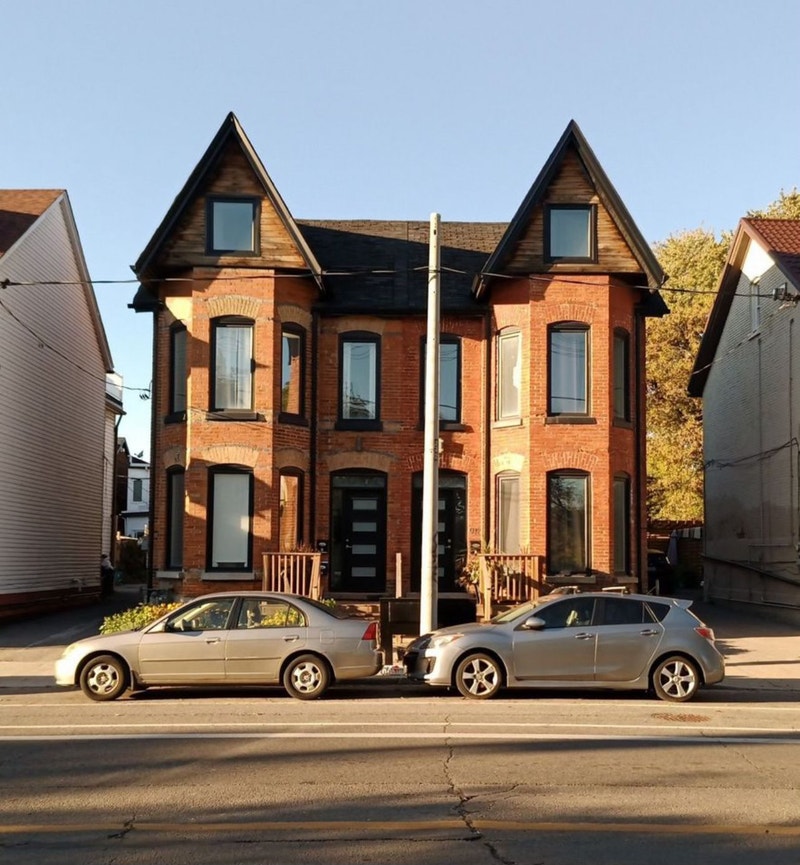 Dundas E & Broadview Room for Rent Long Term Rentals City of