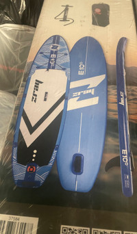 Brand new Zray Paddleboard with accessories 