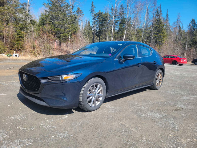 2019 Mazda 3 hatchback with sunroof in Cars & Trucks in Fredericton - Image 2