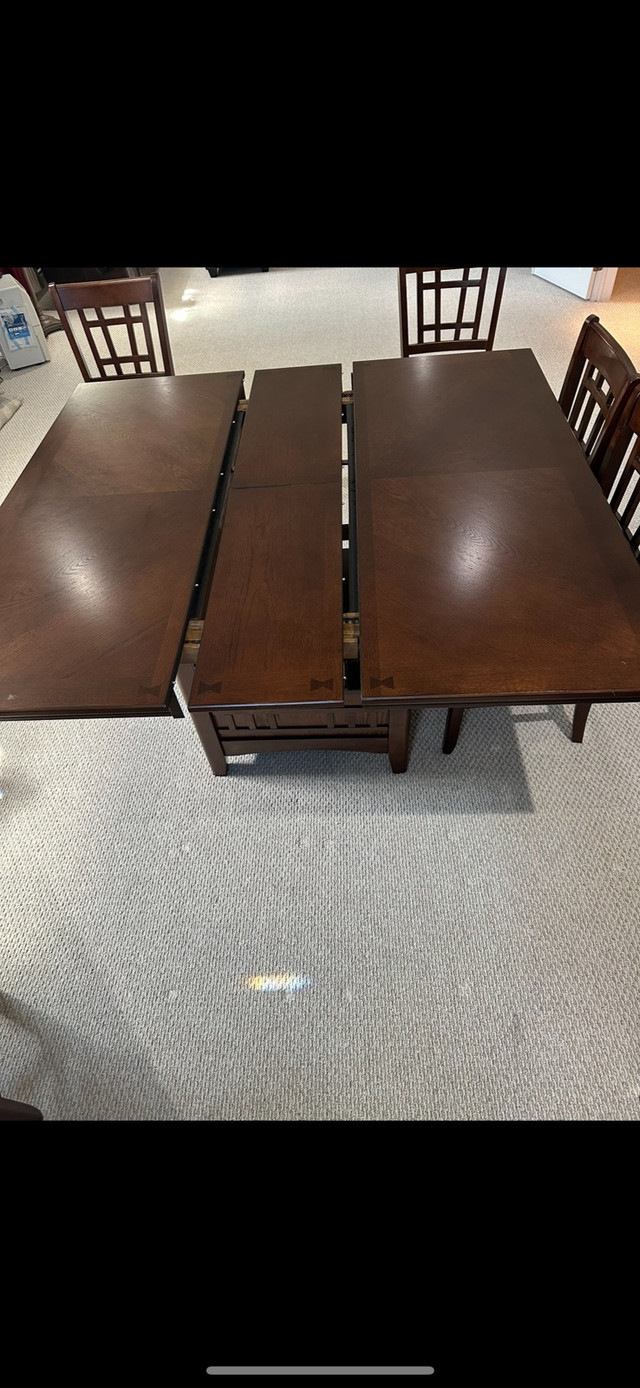 Table Bar Height  in Dining Tables & Sets in Kawartha Lakes - Image 2