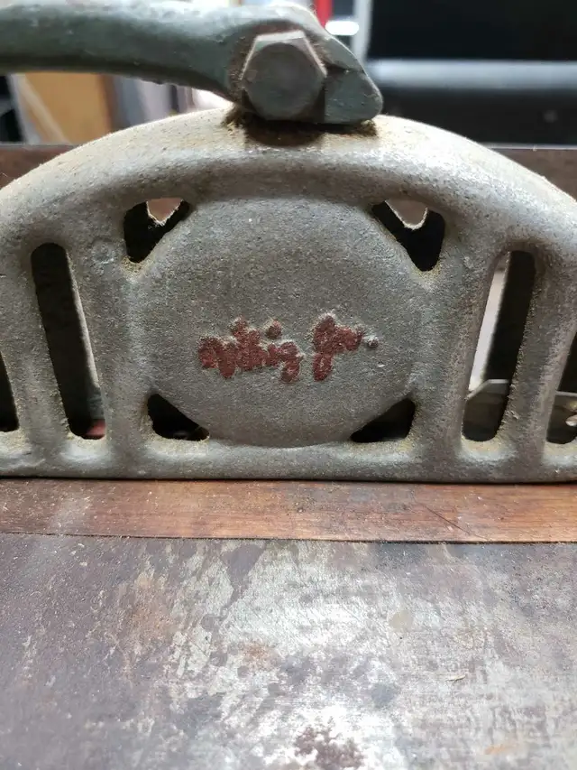 Vintage Table saw.527137189596375043