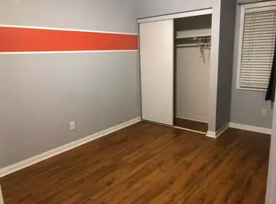 Room available for rent 400