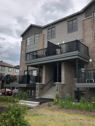 Modern 2-Bedroom Condo in Orleans | Balcony | Parking Included | Available December 1 Discover comfo...