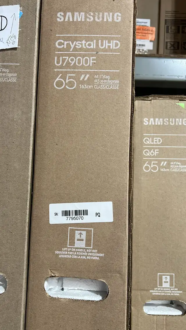 Samsung 65" U7900F 4K UHD HDR LED Tizen Smart TV in TVs in Mississauga / Peel Region - Image 2