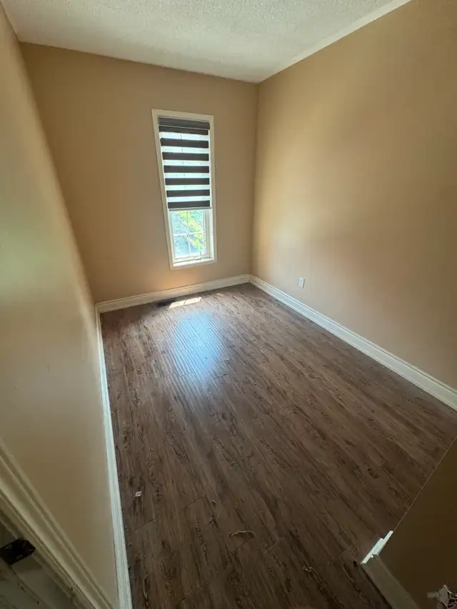 STARTING JULY 1ST – 3 ROOMS FOR RENT NEAR YORK UNIVERSITY in Room Rentals & Roommates in City of Toronto - Image 2
