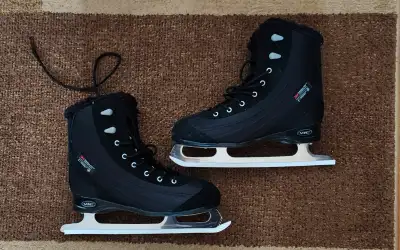 VIC Thinsulate Recreational Ice Skates Women ( Size 7 ) Black, View more