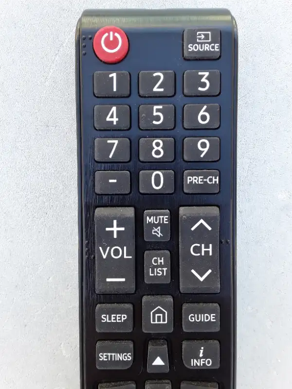 Telecomande Samsung Genuine Samsung TV remote control in TVs in Laval / North Shore - Image 4