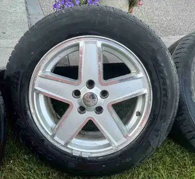 Selling as full set and need gone asap! Send me your offers All season tires and size: 215/65 R17 Us...